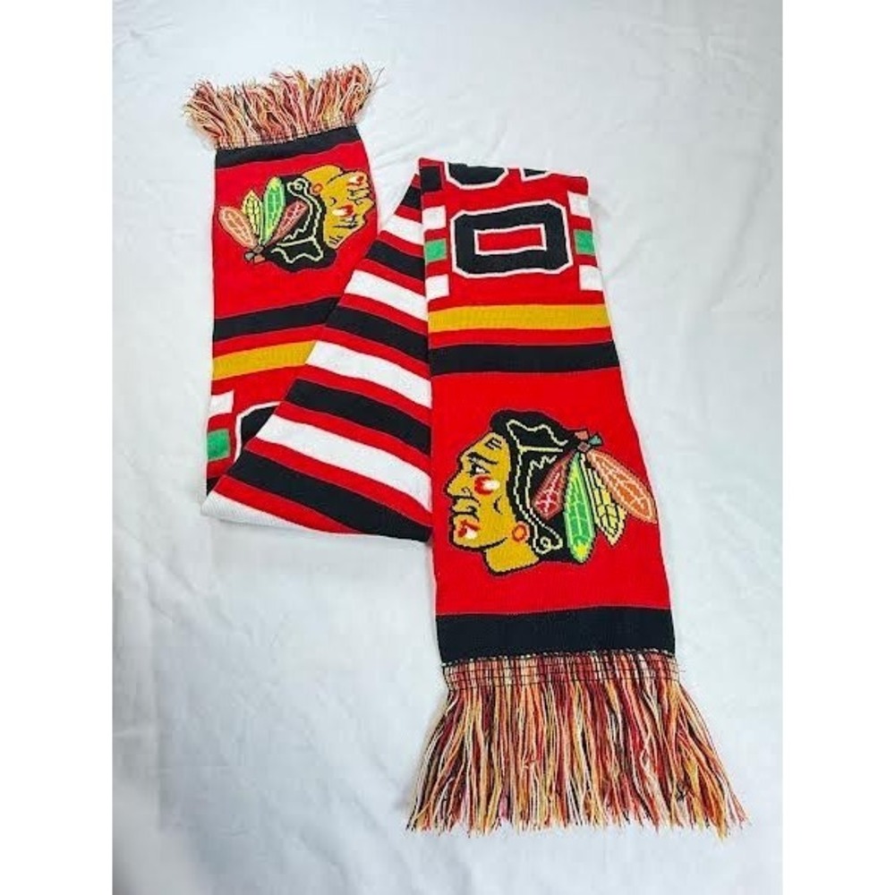 Chicago Blackhawks Red Knit Stripe Fringe Scarf NHL Fan Gear Acrylic Blend - Picture 2 of 6